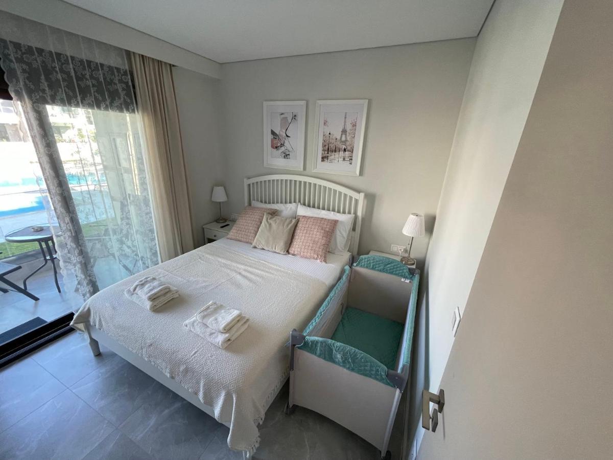 Callisto Luxury Suite Nikiti  Exterior photo
